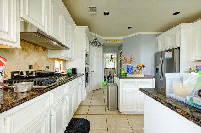 5911 Canyon Brook Court, Sugar Land, TX 77479