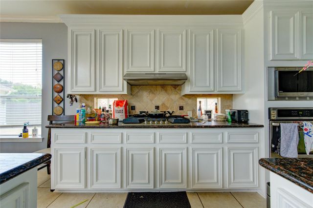 5911 Canyon Brook Court, Sugar Land, TX 77479