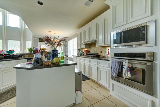 5911 Canyon Brook Court, Sugar Land, TX 77479