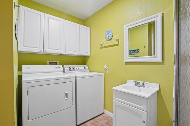 2009 Terrace Drive, Cedar Falls, IA 50613