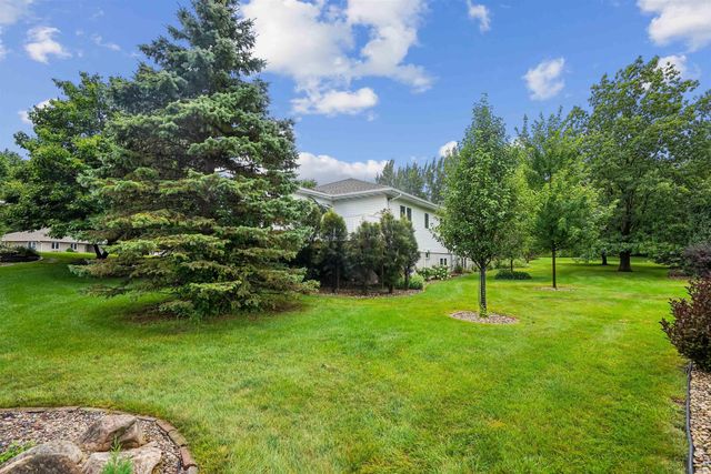 2009 Terrace Drive, Cedar Falls, IA 50613
