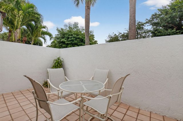 15355 Strathearn Drive 10202, Delray Beach, FL 33446