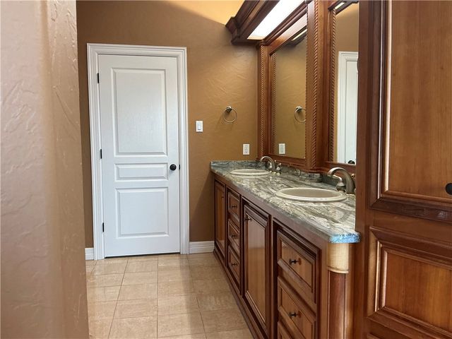 4302 Spring Creek, Corpus Christi, TX 78410