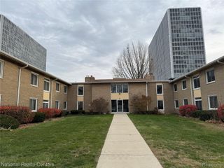 1550 Cherboneau Place 201, Detroit, MI 48027