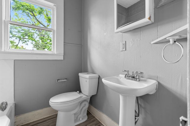 609 W ELM, West, TX 76691