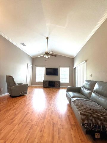 902 E TOMLIN STREET, Plant City, FL 33563