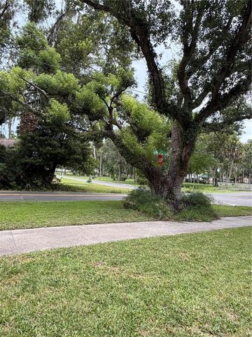 902 E TOMLIN STREET, Plant City, FL 33563