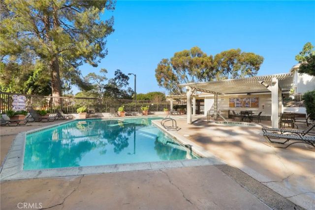 25701 View Pointe 8C, Lake Forest, CA 92630