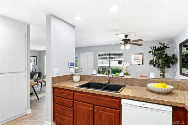 25701 View Pointe 8C, Lake Forest, CA 92630