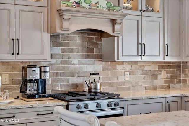 109 5th Avenue, Saratoga Springs, NY 12866