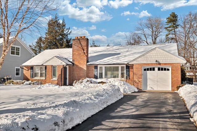 109 5th Avenue, Saratoga Springs, NY 12866