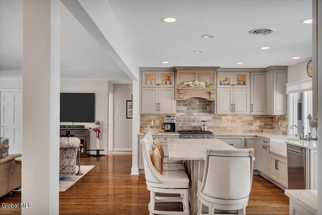 109 5th Avenue, Saratoga Springs, NY 12866