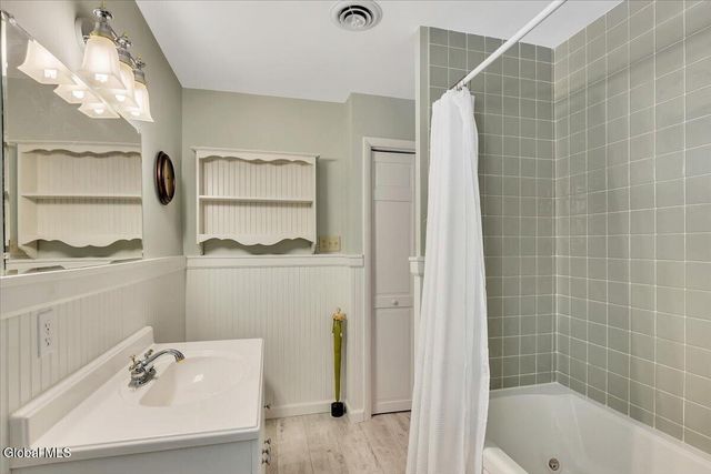 109 5th Avenue, Saratoga Springs, NY 12866