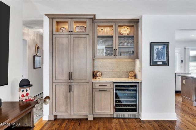 109 5th Avenue, Saratoga Springs, NY 12866