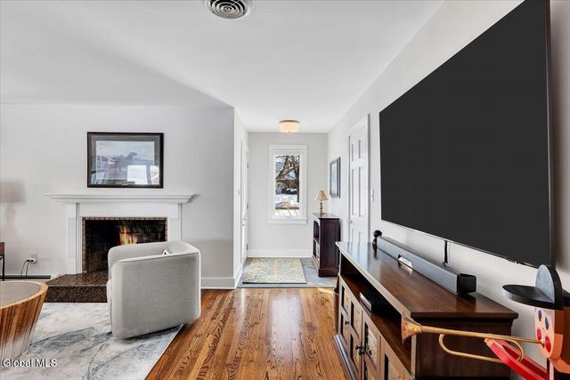 109 5th Avenue, Saratoga Springs, NY 12866