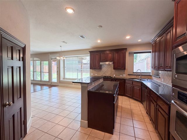 10330 Sandbar Drive, Irving, TX 75063