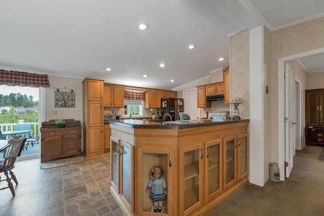3 Eagle Nest Drive, Franklin, NH 03235