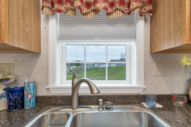 3 Eagle Nest Drive, Franklin, NH 03235