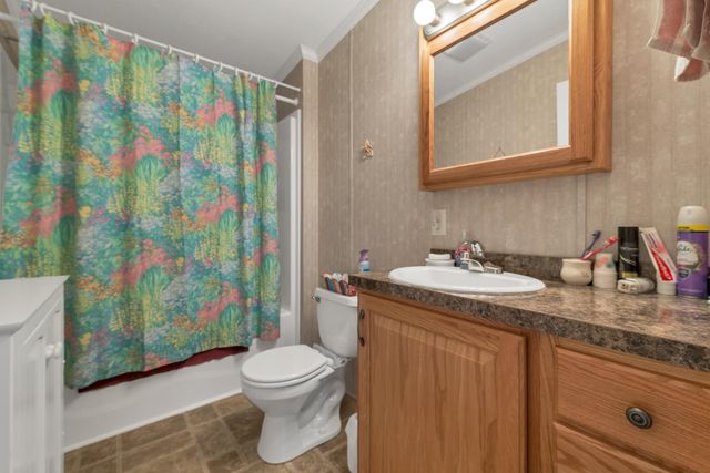 3 Eagle Nest Drive, Franklin, NH 03235