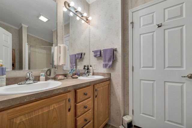 3 Eagle Nest Drive, Franklin, NH 03235