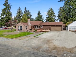 11701 8th Avenue Ct S, Tacoma, WA 98444