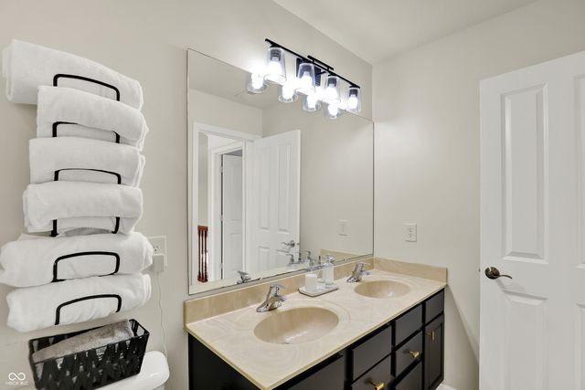 3776 Dolan Way, Carmel, IN 46032