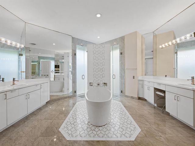 1207 Manor Drive S, Weston, FL 33326