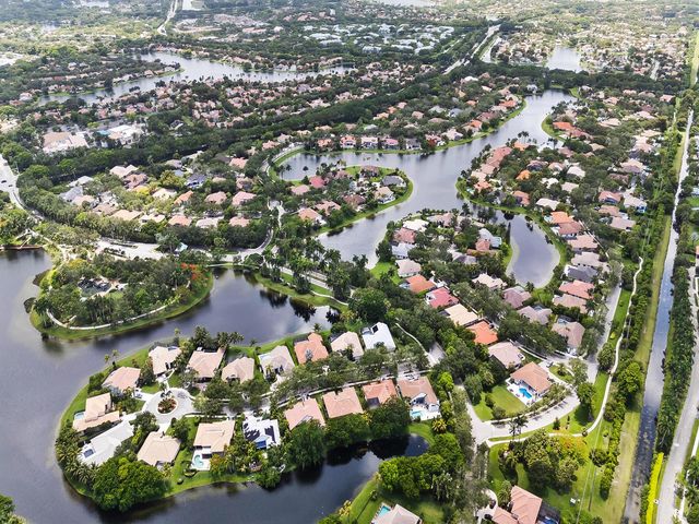 1207 Manor Drive S, Weston, FL 33326