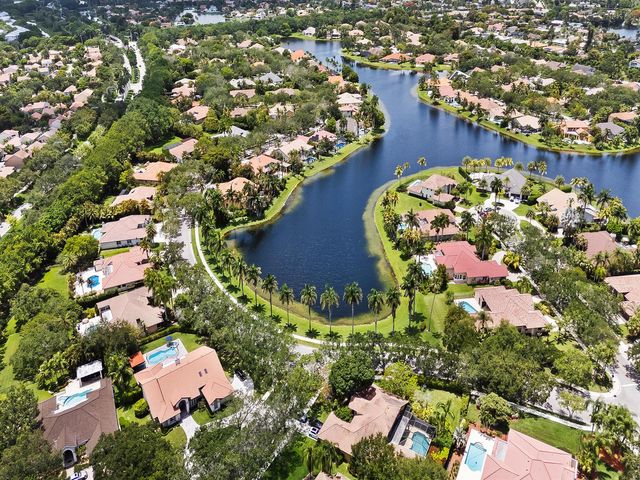1207 Manor Drive S, Weston, FL 33326