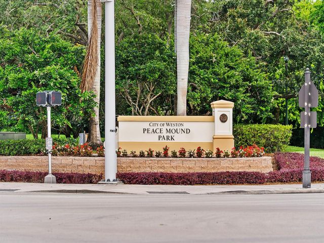 1207 Manor Drive S, Weston, FL 33326