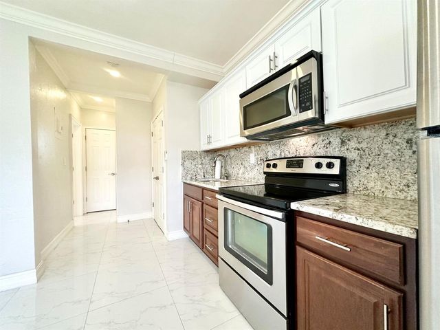 1041 NE 16th Avenue W, Fort Lauderdale, FL 33304