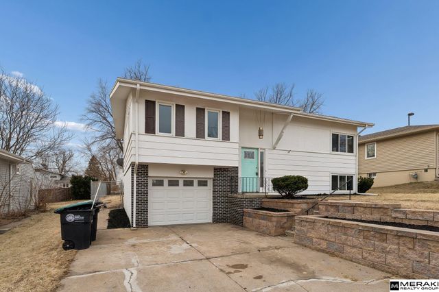 9645 Sahler Street, Omaha, NE 68134