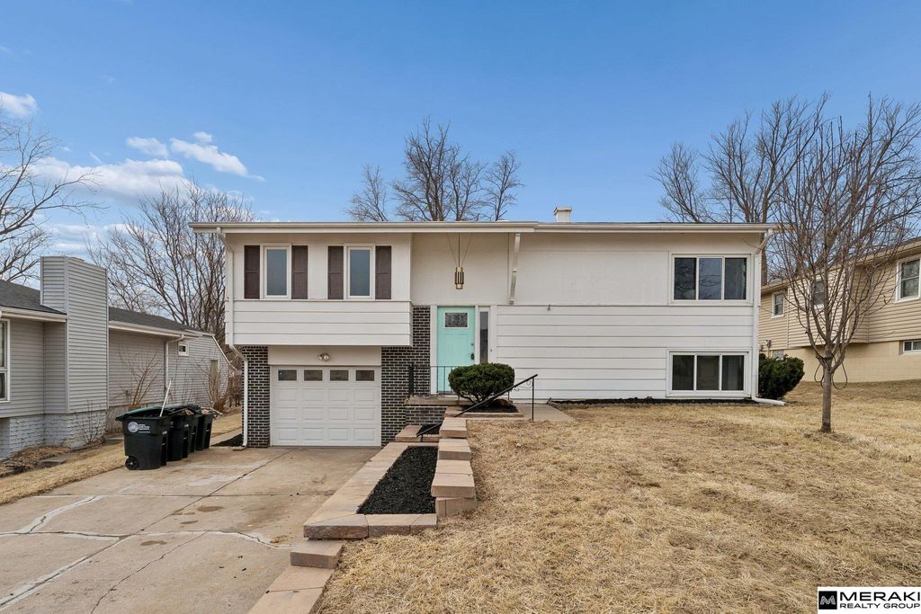 9645 Sahler Street, Omaha, NE 68134