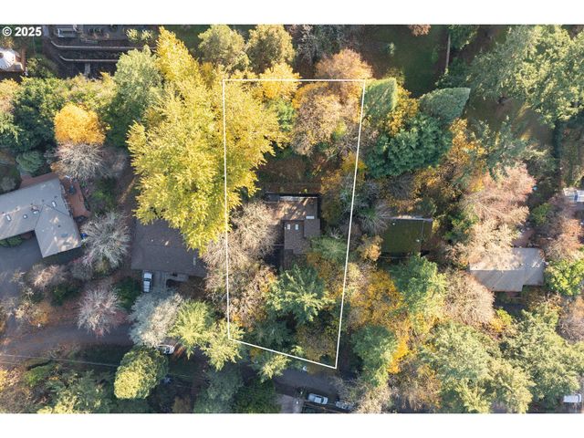 9411 Sw 62ND Dr, Portland, OR 97219