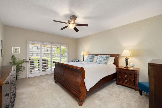 618 Vista Lago Circle N, Palm Desert, CA 92211