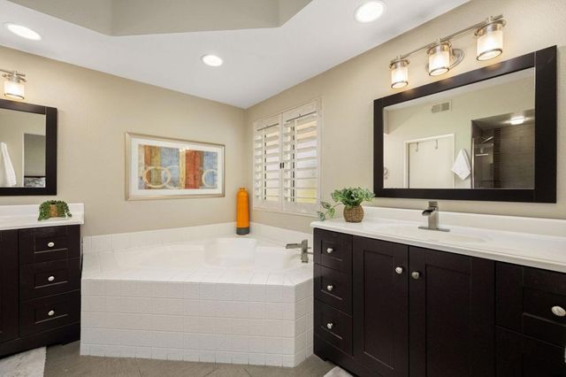 618 Vista Lago Circle N, Palm Desert, CA 92211