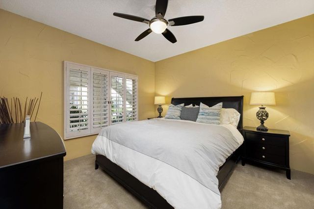 618 Vista Lago Circle N, Palm Desert, CA 92211