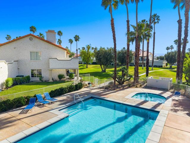 618 Vista Lago Circle N, Palm Desert, CA 92211