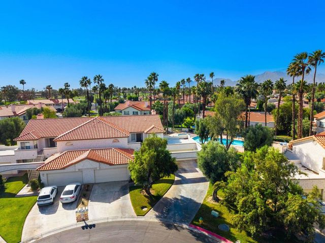 618 Vista Lago Circle N, Palm Desert, CA 92211