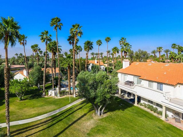 618 Vista Lago Circle N, Palm Desert, CA 92211
