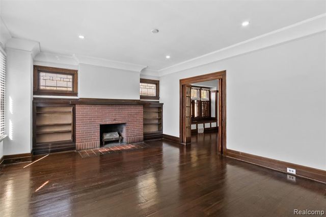 5154-5156 Burns Street, Detroit, MI 48213