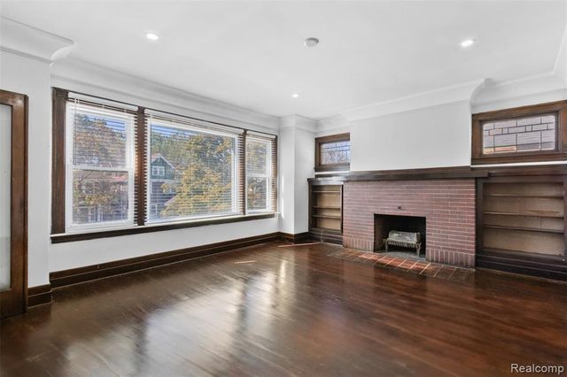 5154-5156 Burns Street, Detroit, MI 48213