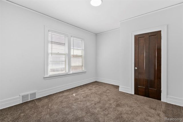 5154-5156 Burns Street, Detroit, MI 48213