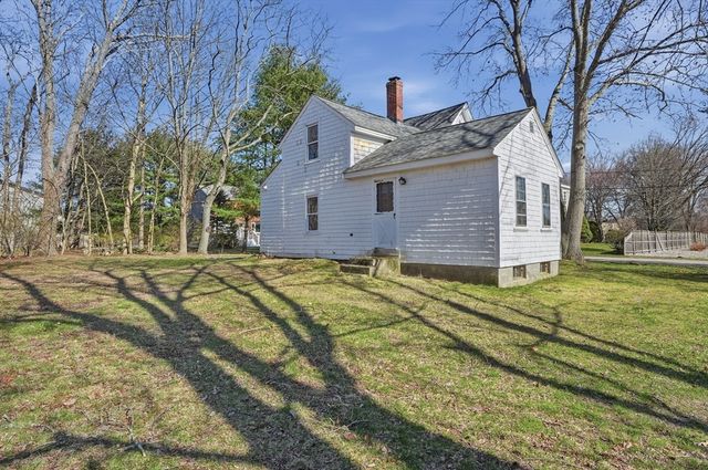 4 County Lane, Easton, MA 02375