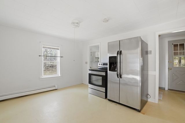 4 County Lane, Easton, MA 02375