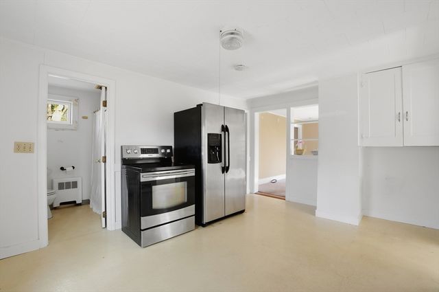 4 County Lane, Easton, MA 02375