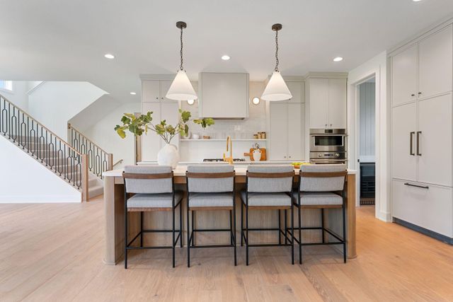 759 Ensconced Way, Chaska, MN 55318