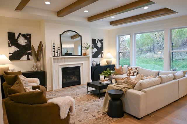 759 Ensconced Way, Chaska, MN 55318