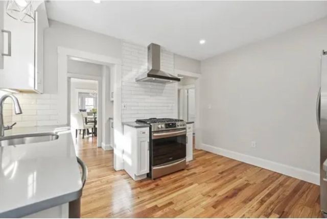 37 Gallivan Blvd 37, Boston, MA 02124