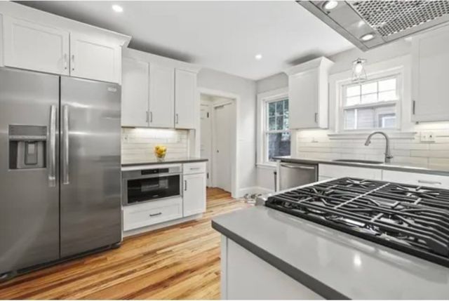 37 Gallivan Blvd 37, Boston, MA 02124